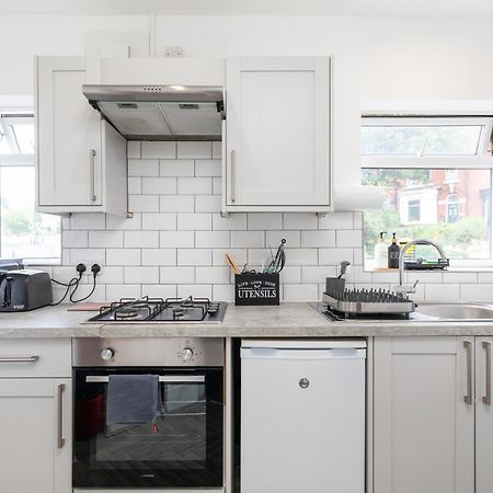 Stylish Studio Apt In Leeds リーズ エクステリア 写真